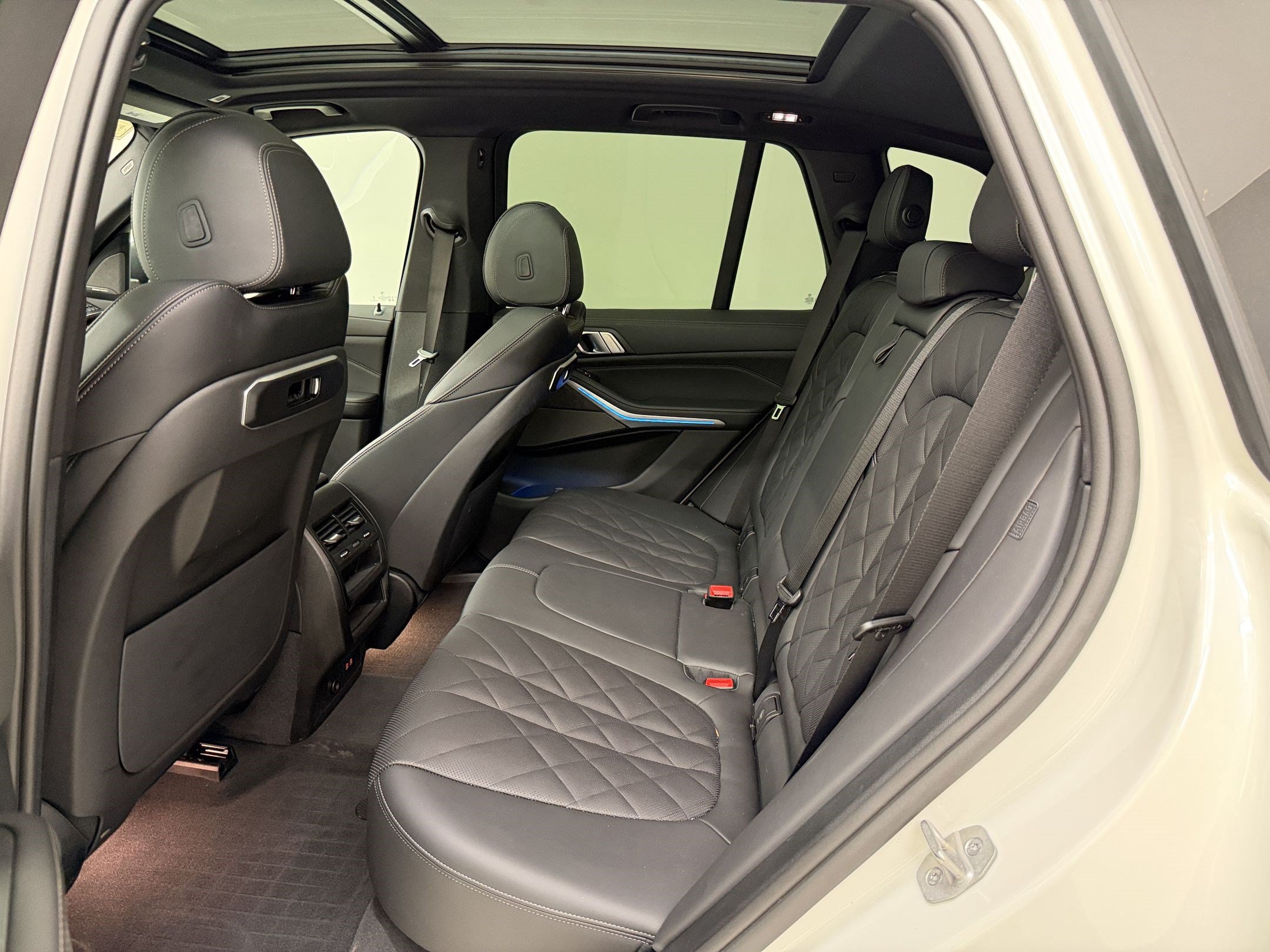 Used 2026 BMW X5 sDrive40i w/ Premium Package RWD image 23