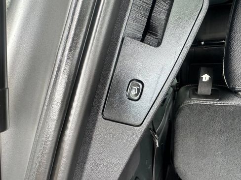 Used 2016 Dodge Grand Caravan R/T FWD image 13