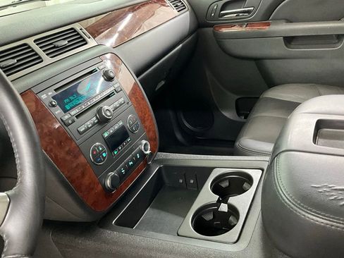 Used 2012 Chevrolet Tahoe LT image 18