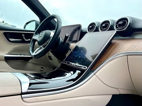 Certified 2023 Mercedes-Benz C 300 4MATIC Sedan image 9