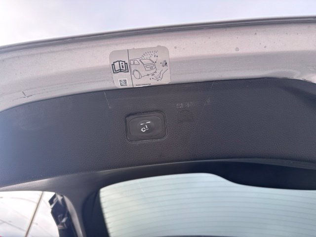 Used 2016 Ford Edge SEL w/ Equipment Group 201A AWD/4WD image 31