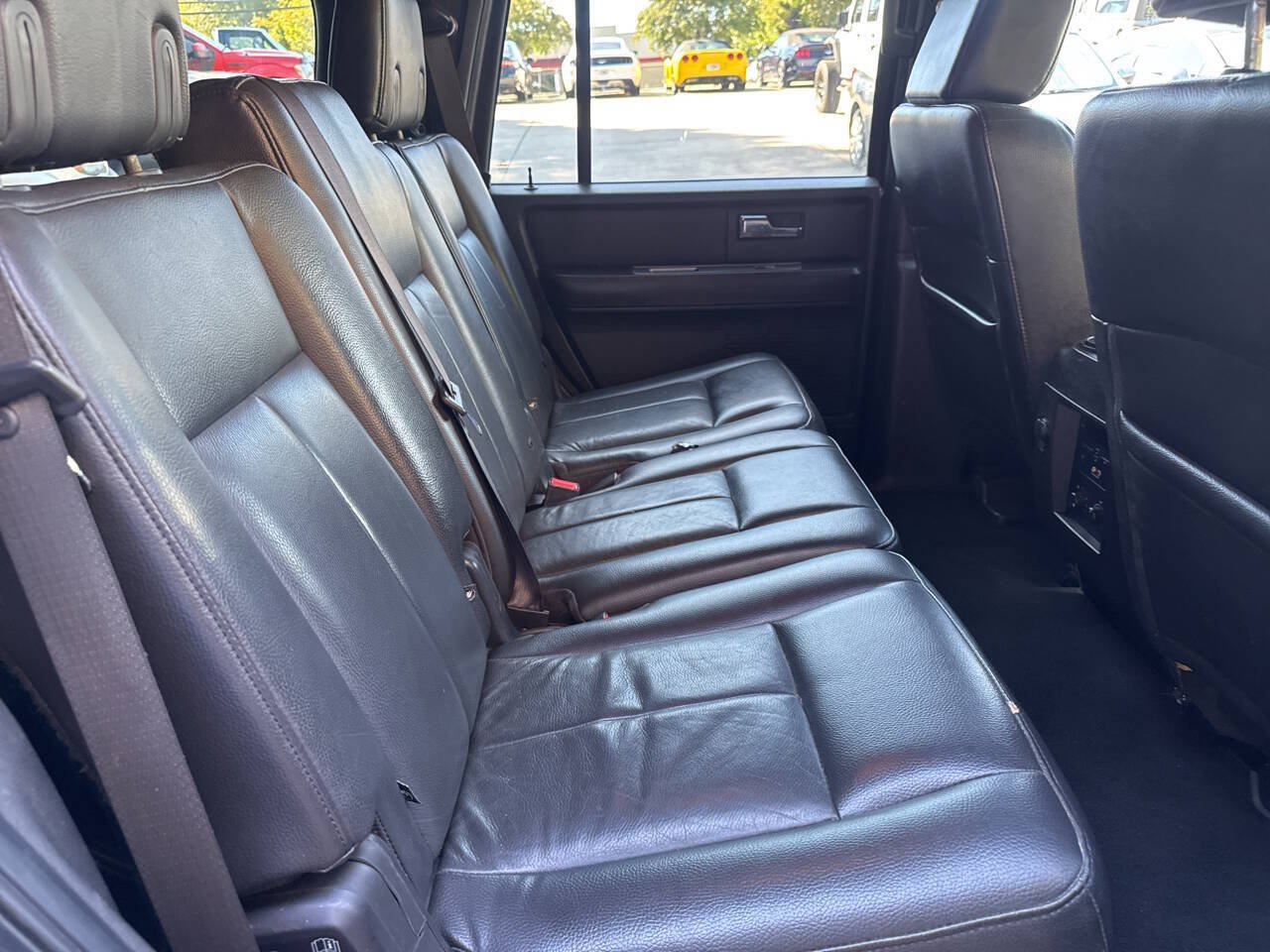 Used 2008 Ford Expedition XLT AWD/4WD image 17