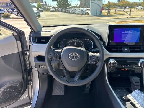 New 2025 Toyota RAV4 XLE image 14