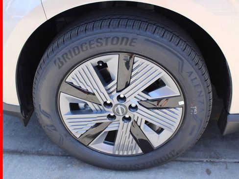 New 2025 Nissan Murano SL image 6