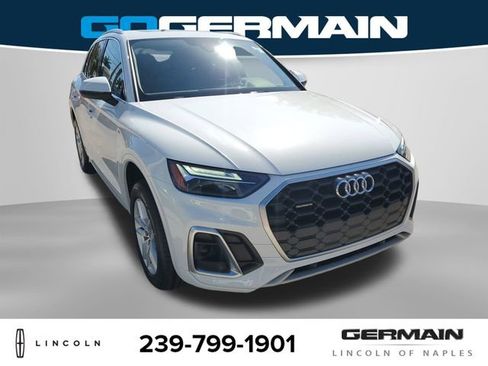 Used 2024 Audi Q5 2.0T Premium w/ Convenience Package image 5