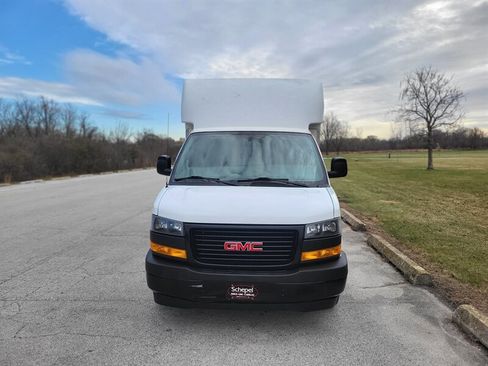 Used 2018 GMC Savana 3500 w/ Driver Convenience Package image 3