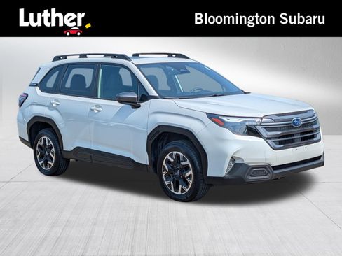 Certified 2025 Subaru Forester Premium AWD/4WD image 1
