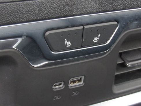 Used 2024 GMC Sierra 1500 Denali w/ Denali Reserve Package image 36