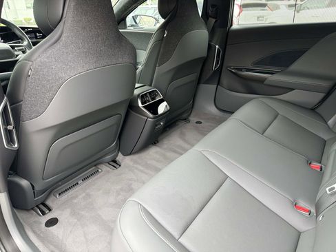 Used 2024 Lucid Air Grand Touring AWD/4WD image 9