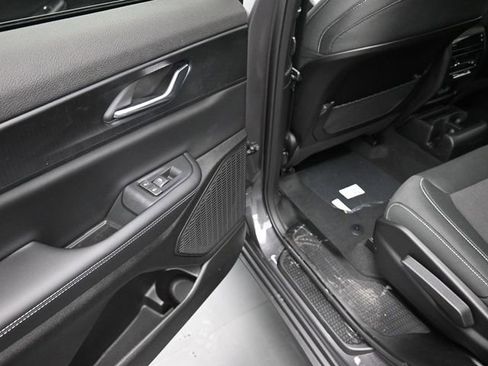 New 2026 Jeep Grand Cherokee L Laredo w/ MOPAR Finishing Package AWD/4WD image 18