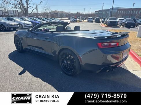 Used 2016 Chevrolet Camaro SS image 6
