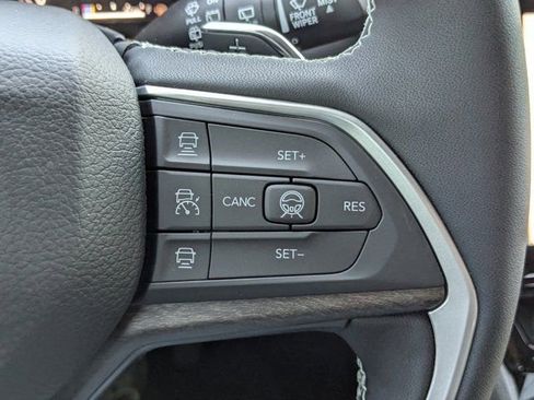 New 2026 Jeep Grand Cherokee Limited RWD image 28
