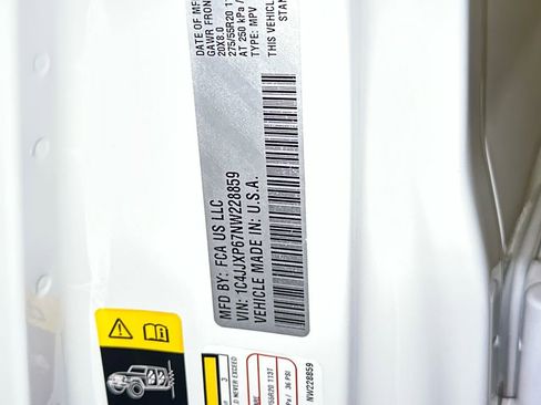 Used 2022 Jeep Wrangler Unlimited Sahara w/ Cold Weather Group image 34