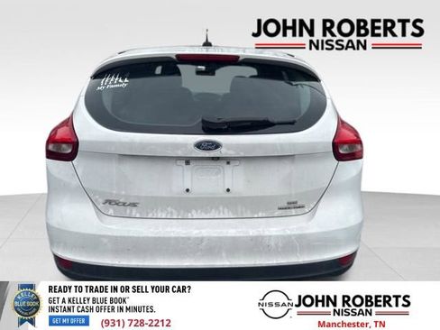 Used 2016 Ford Focus SE w/ SE Power Seat Package image 6