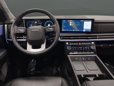 Used 2024 Hyundai Santa Fe Limited image 5