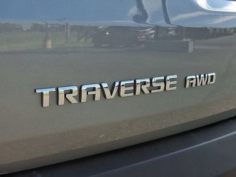 Used 2023 Chevrolet Traverse LT AWD/4WD image 30