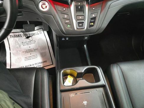 Used 2025 Honda Odyssey Sport-L image 22