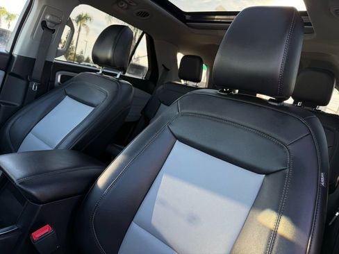 Used 2024 Ford Explorer XLT w/ Equipment Group 202A image 16