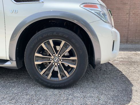 Used 2017 Nissan Armada Platinum w/ Captain Seat Package AWD/4WD image 9