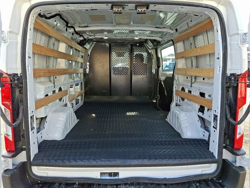 Used 2024 Ford Transit 250 Low Roof w/ Exterior Upgrade Package image 27