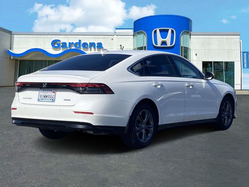 Certified 2025 Honda Accord EX-L image 6