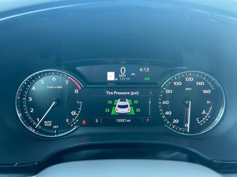 Used 2021 Cadillac XT5 Premium Luxury image 11