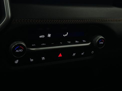 Used 2025 MAZDA CX-50 AWD 2.5 Turbo w/ Premium Pkg image 29