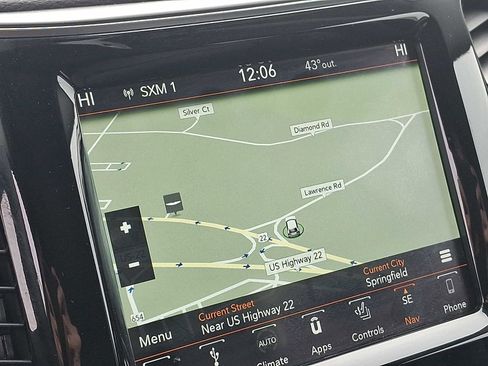 Used 2019 Jeep Cherokee Limited image 18