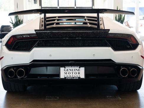 Used 2017 Lamborghini Huracan LP 580-2 RWD image 5
