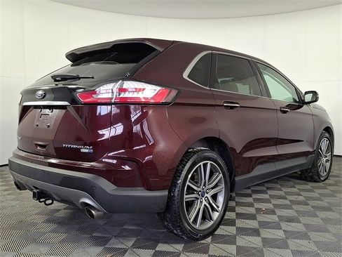 Used 2019 Ford Edge Titanium w/ Cold Weather Package image 9