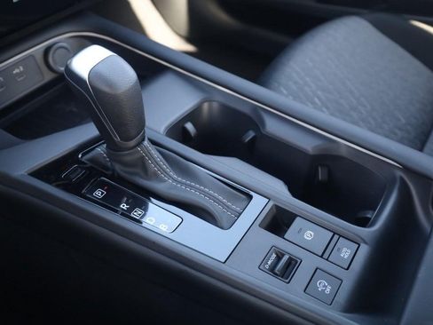 New 2026 Nissan Sentra SV w/ SV Convenience Package FWD image 18