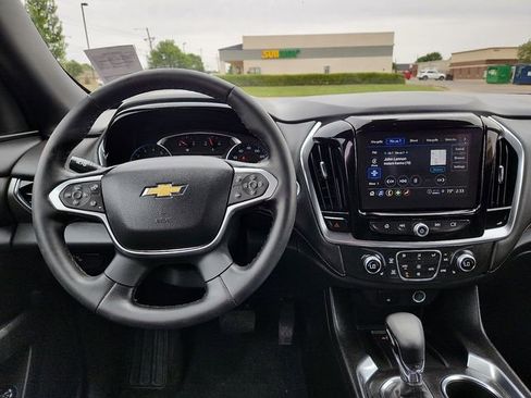 Certified 2023 Chevrolet Traverse LT FWD image 12