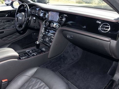 Used 2019 Bentley Mulsanne RWD image 4