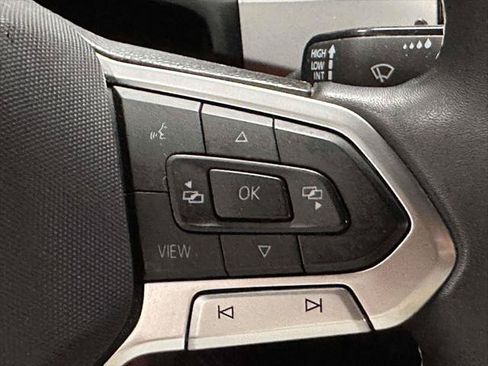Used 2023 Volkswagen Atlas Cross Sport SE w/ Black Wheel Package AWD/4WD image 19