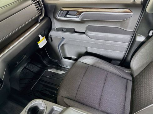 Certified 2026 Chevrolet Silverado 1500 RST w/ LPO, Dark Essentials Package AWD/4WD image 21