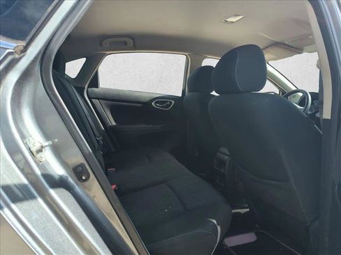 Used 2019 Nissan Sentra SV image 16