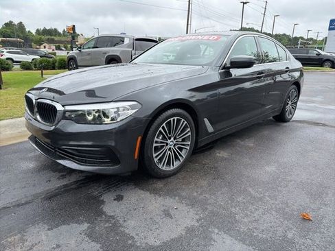Used 2019 BMW 540i w/ Premium Package RWD image 4