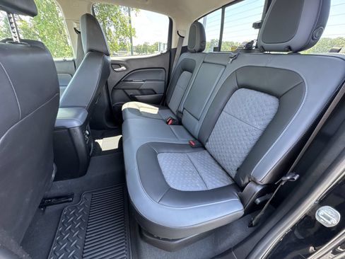 Used 2021 Chevrolet Colorado Z71 AWD/4WD image 22