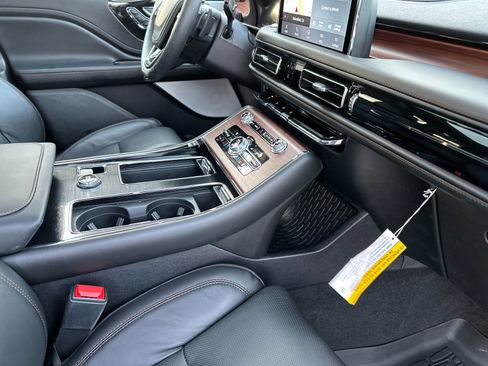 Certified 2023 Lincoln Aviator Grand Touring w/ Equipment Group 301A image 17