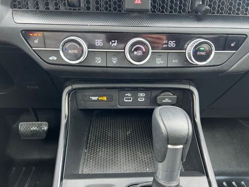 Used 2024 Honda CR-V EX image 17
