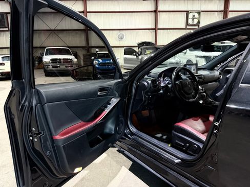 Used 2022 Lexus IS 300 w/ Premium Package RWD image 12