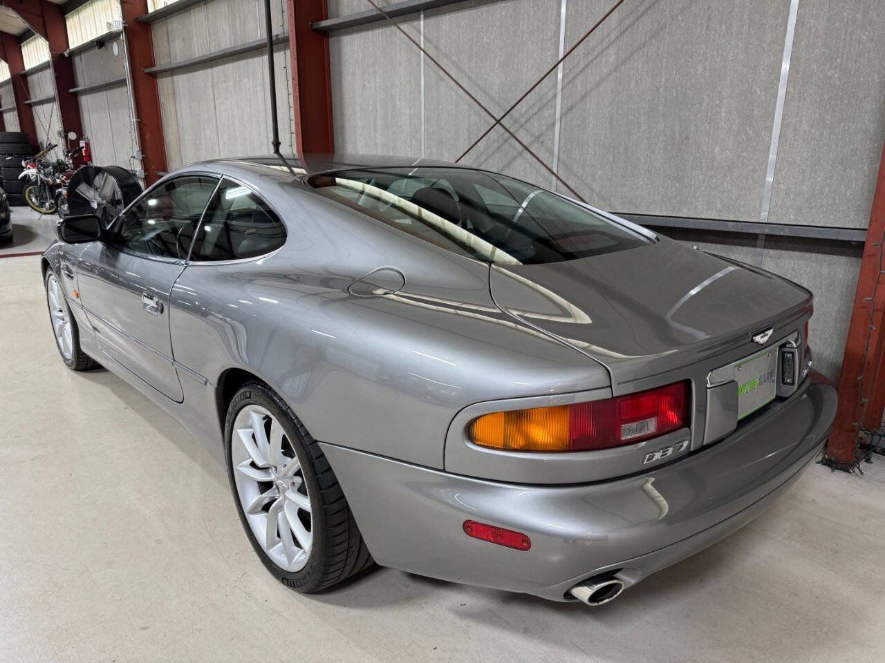 Used 2000 Aston Martin DB7 Vantage RWD image 9