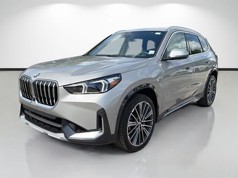 New 2026 BMW X1 xDrive28i w/ Technology Package AWD/4WD image 7