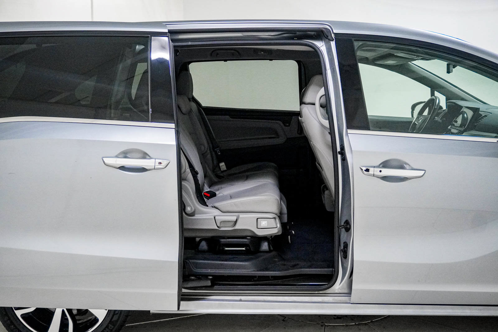 Used 2019 Honda Odyssey Elite image 33