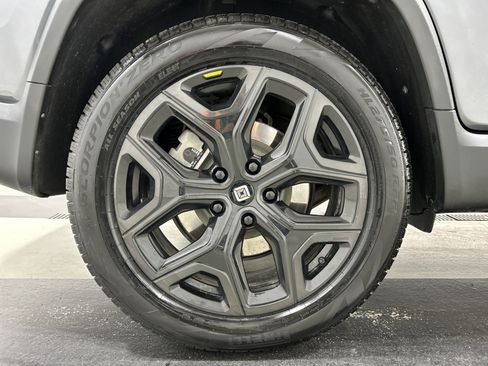 Used 2025 Rivian R1T Adventure AWD/4WD image 12
