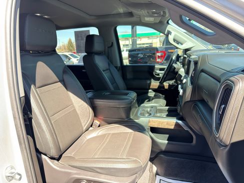 Used 2021 GMC Sierra 3500 Denali w/ Denali Ultimate Package image 30