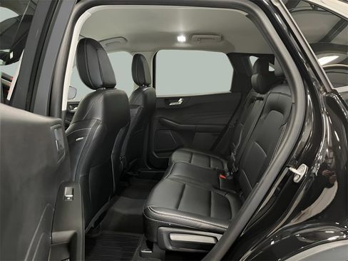 Used 2022 Ford Escape SEL image 14