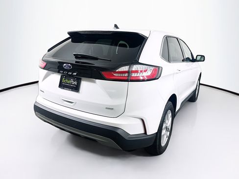 Used 2024 Ford Edge SEL image 9