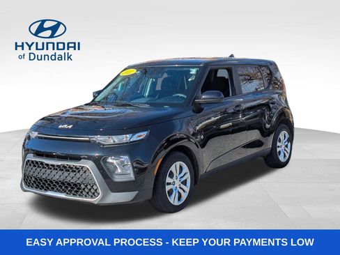 Used 2022 Kia Soul LX image 1