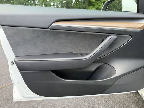 Used 2023 Tesla Model 3 Standard Range RWD image 11